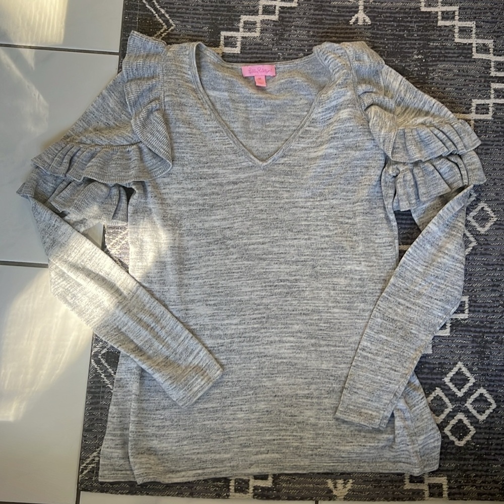 Lilly Pulitzer Grey Ruffle Sleeve VNeck Sweater Long Sleeve Top - Picture 2 of 5